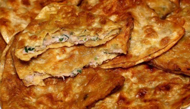 Вкусняшка из лаваша, которая легко заменит чебуреки и пирожки с самсой 1