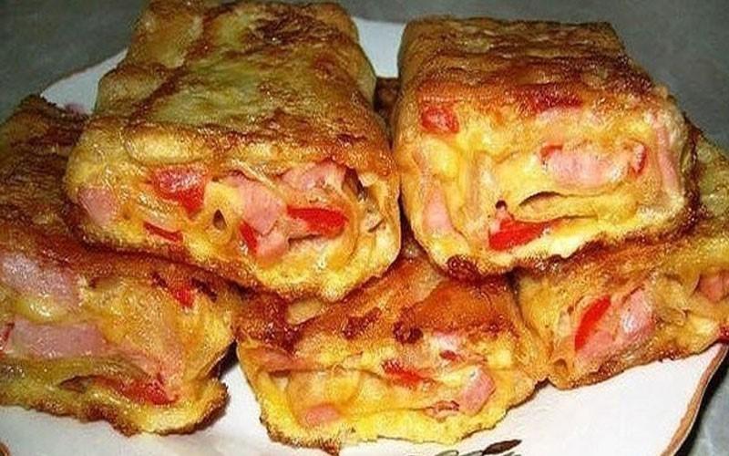 Рулет из лаваша с ветчиной и сыром