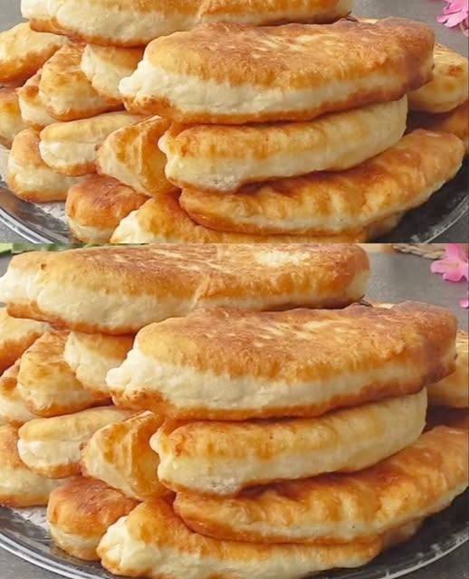 Gogoși pufoase cu brânză, le mâncăm imediat cât sunt calde.