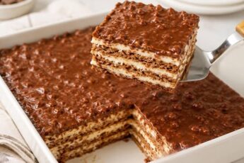 Acest desert cu ciocolată se topește în gură - oaspeții cer întotdeauna mai mult!