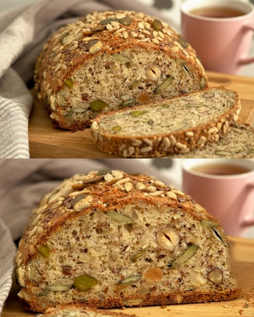 Fac această pâine proteică de 3 luni și am slăbit 15 kilograme! E atât de crocant și mă ține plin toată ziua. Soțului meu îi place chiar și la micul dejun. Trebuie să încerci asta!